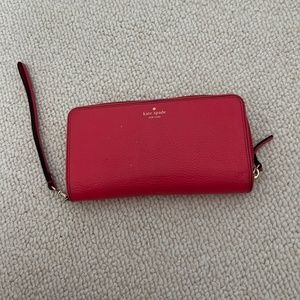 Kate spade wristlet wallet
